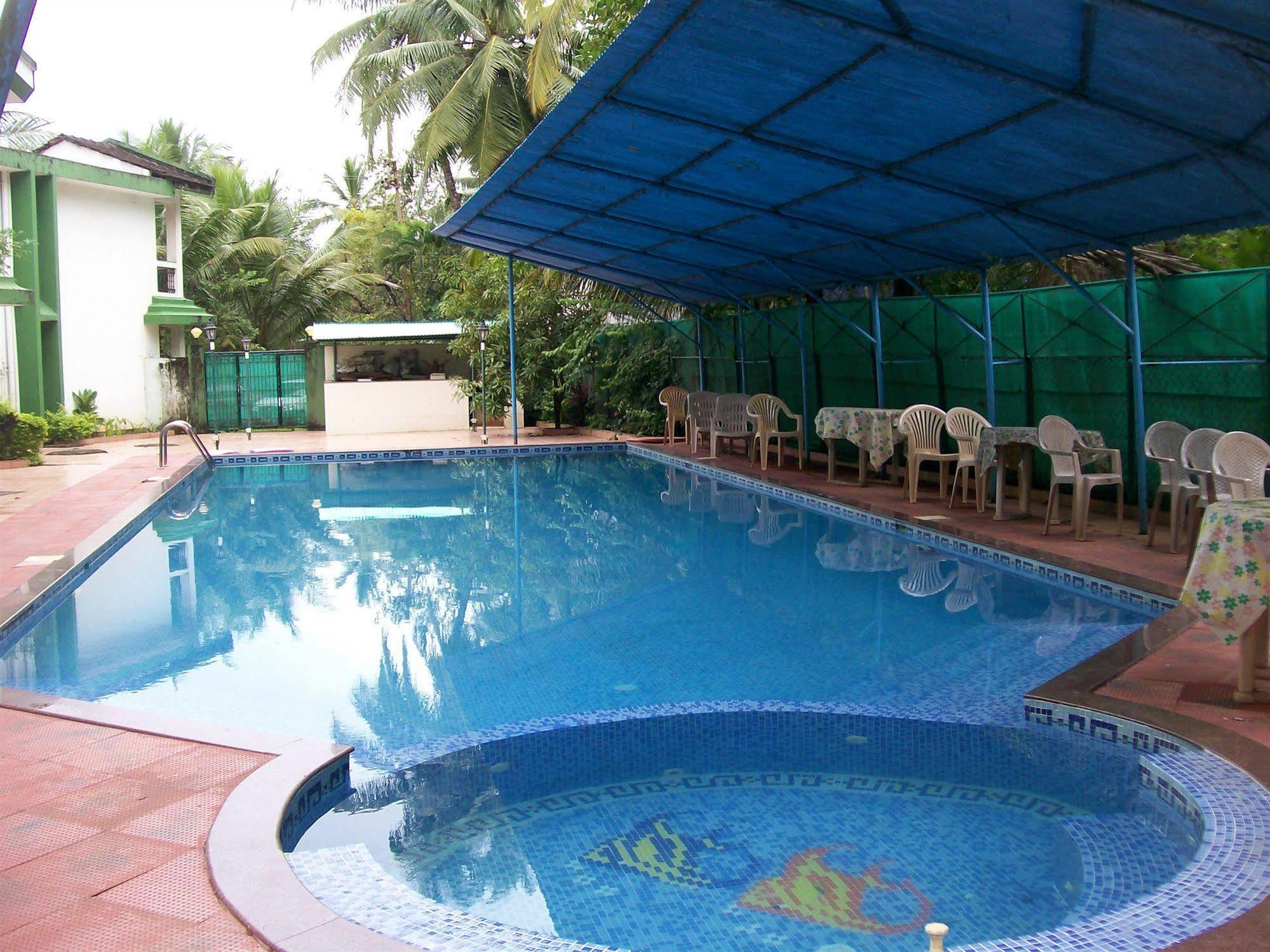 Amigo Plaza Hotel Colva Exterior foto