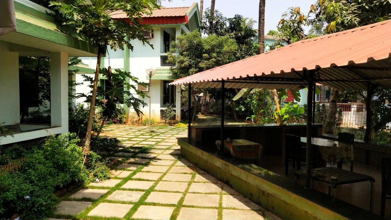 Amigo Plaza Hotel Colva Exterior foto